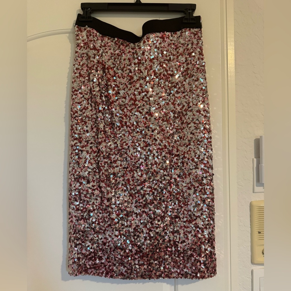 French connection sequin skirt.  Size US8.